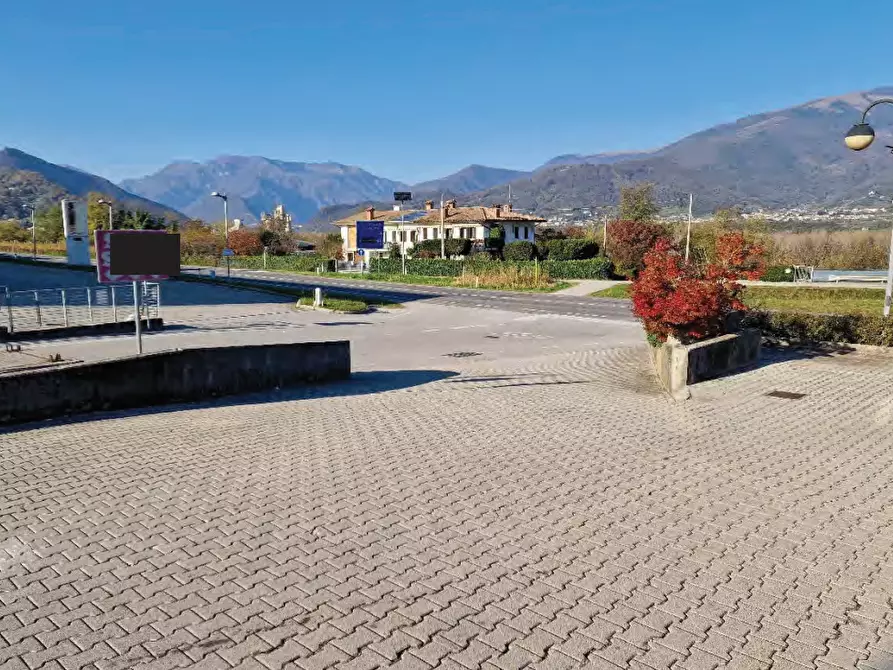 Immagine 6 di Magazzino in vendita  in Via Feltrina a Pederobba