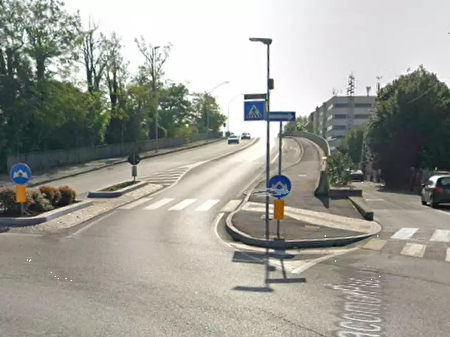 Immagine 10 di Appartamento in vendita  in Via Alfonso Casati a Arcore