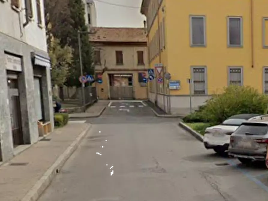 Immagine 16 di Appartamento in vendita  in Via Roma a Meda