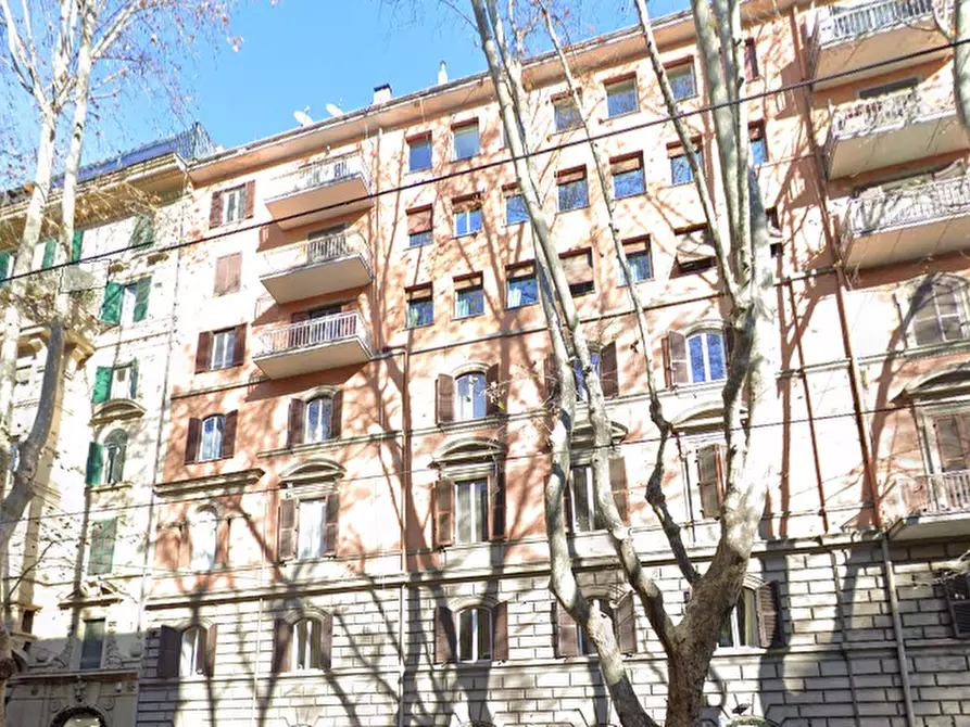 Immagine 2 di Appartamento in vendita  in V.le Regina Margherita a Roma