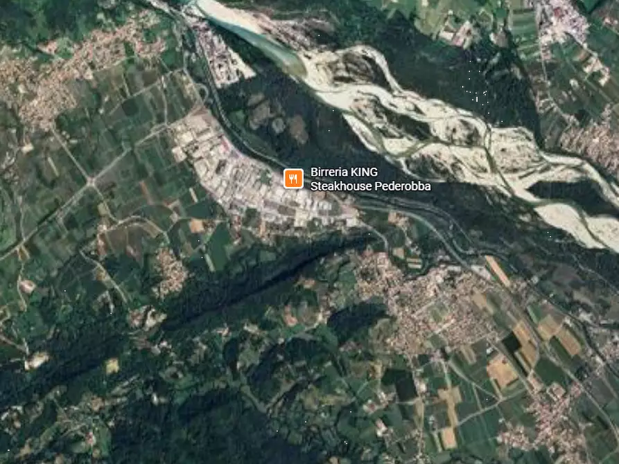 Immagine 15 di Negozio in vendita  in Via Feltrina a Pederobba