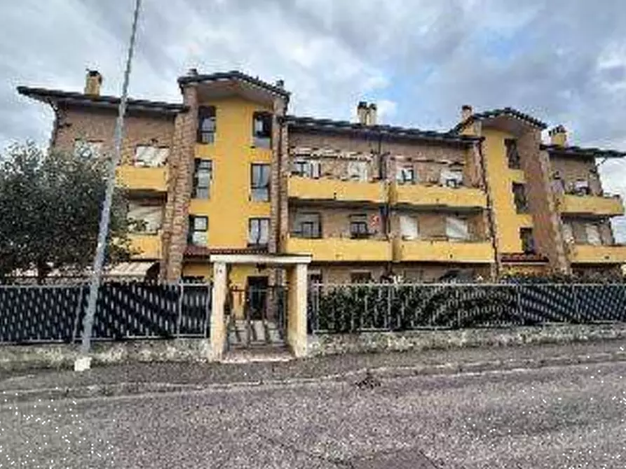 Immagine 2 di Appartamento in vendita  in via Alberto da Giussano a Desio