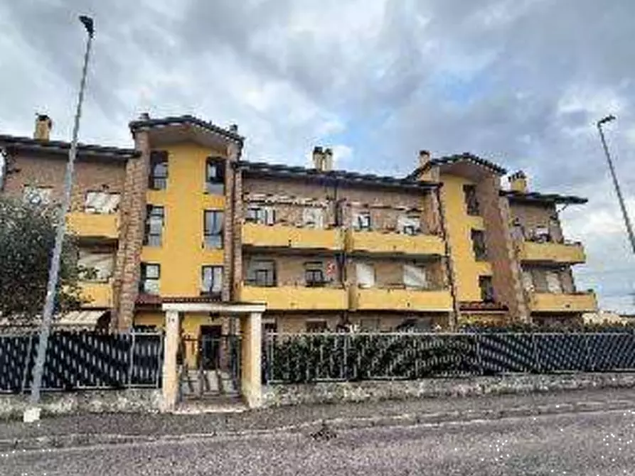 Immagine 6 di Appartamento in vendita  in via Alberto da Giussano a Desio