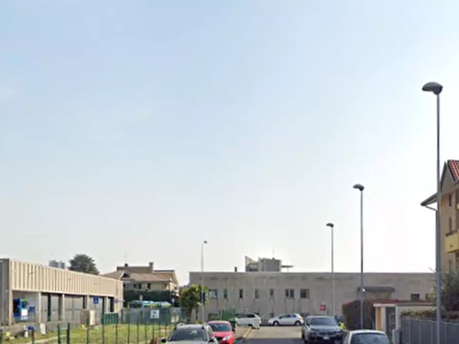 Immagine 12 di Appartamento in vendita  in via Alberto da Giussano a Desio
