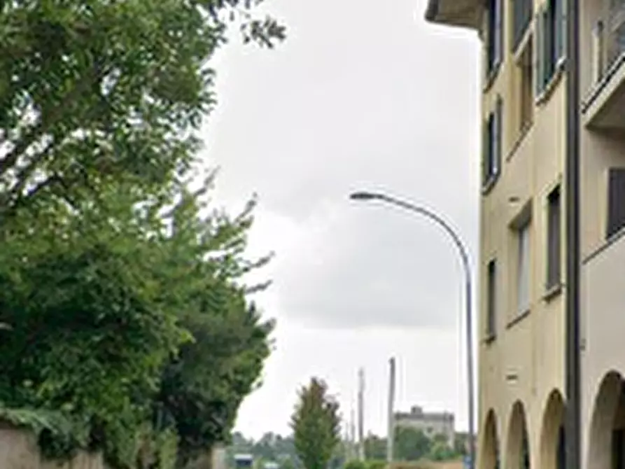 Immagine 5 di Appartamento in vendita  in Piazza Castello a Sulbiate