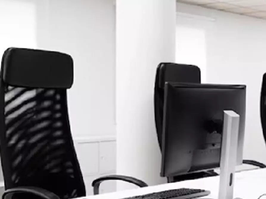 Immagine 4 di Ufficio in vendita  in Via Prealpi a Giussano