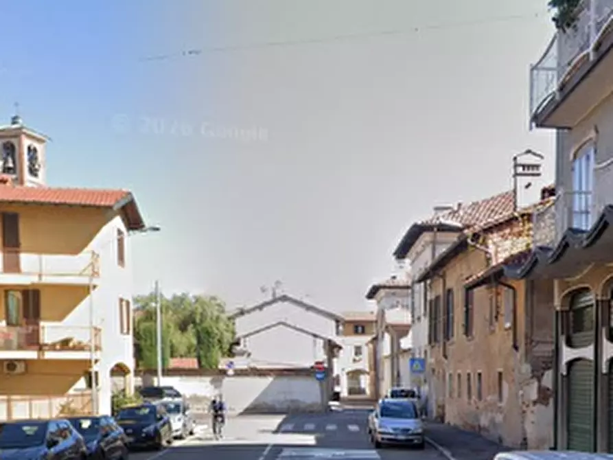 Immagine 5 di Negozio in vendita  in Via Vincenzo Monti a Busto Garolfo