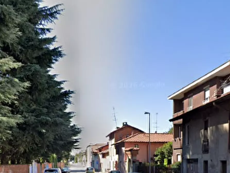 Immagine 6 di Negozio in vendita  in Via Vincenzo Monti a Busto Garolfo