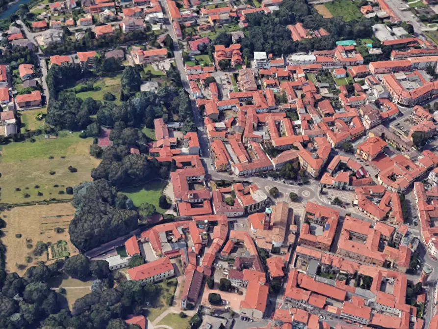 Immagine 9 di Negozio in vendita  in Via Vincenzo Monti a Busto Garolfo