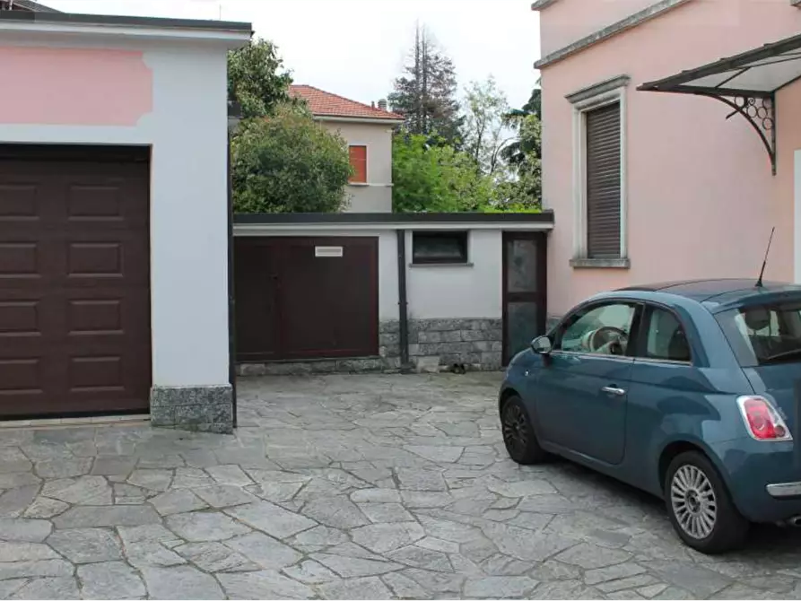 Immagine 12 di Villa in vendita  in Via della Liberazione a Gallarate