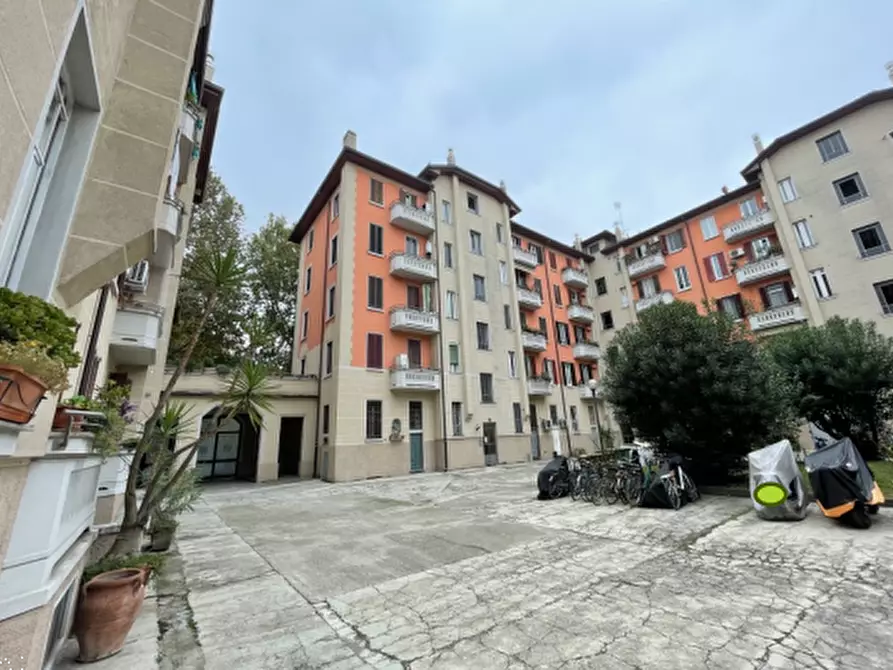 Immagine 5 di Appartamento in vendita  in Piazza Prealpi  a Milano