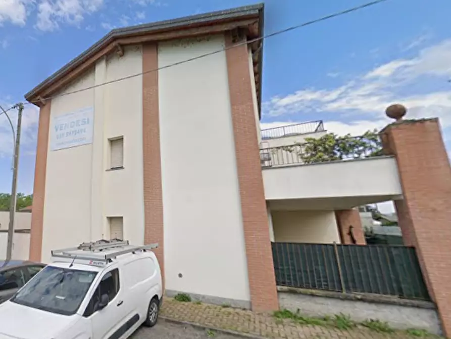 Immagine 11 di Appartamento in vendita  in Via Sandro Pertini a Pizzale