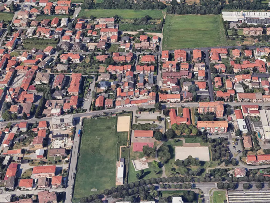 Immagine 4 di Garage in vendita  in Via Pirandello a Seregno