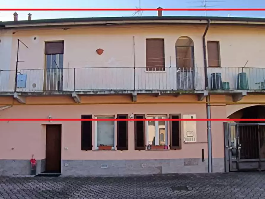 Immagine 2 di Appartamento in vendita  in Via Palestro a Busto Arsizio