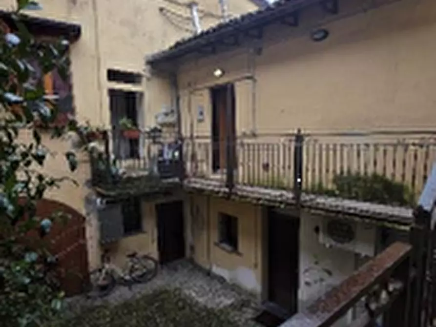 Immagine 1 di Appartamento in vendita  in Via Indipendenza a Lodi