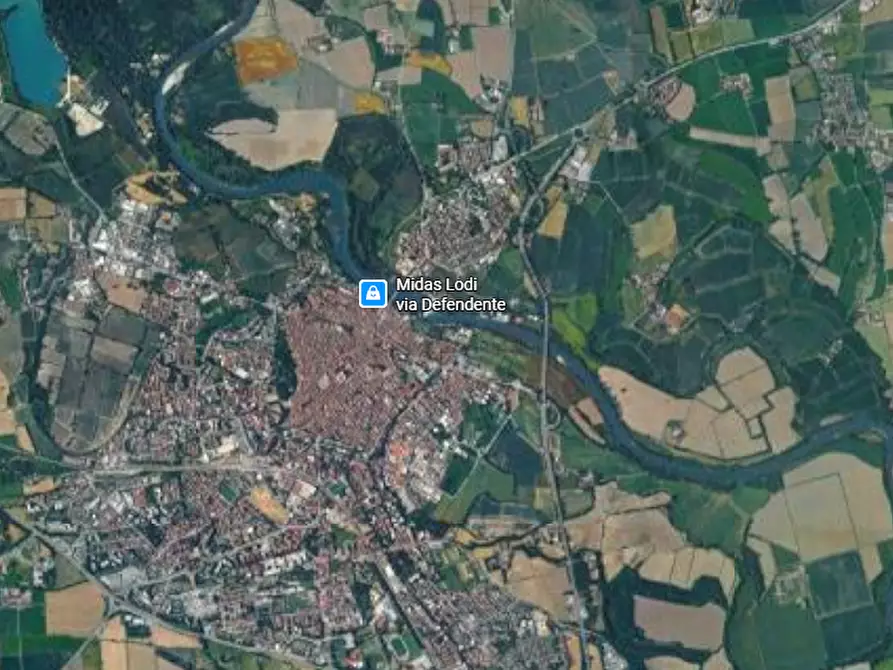 Immagine 5 di Appartamento in vendita  in Via Indipendenza a Lodi