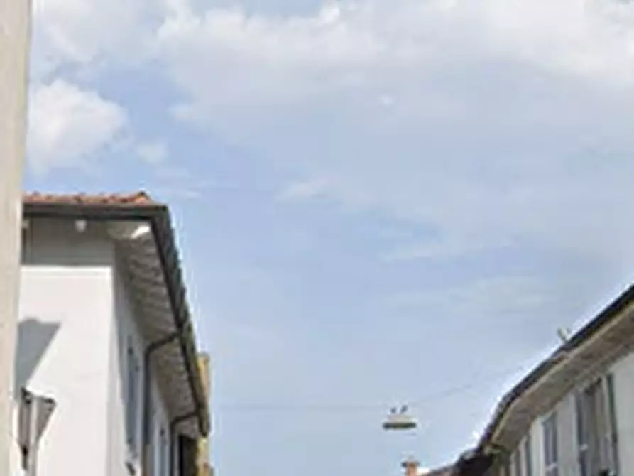 Immagine 9 di Appartamento in vendita  in Via Indipendenza a Lodi