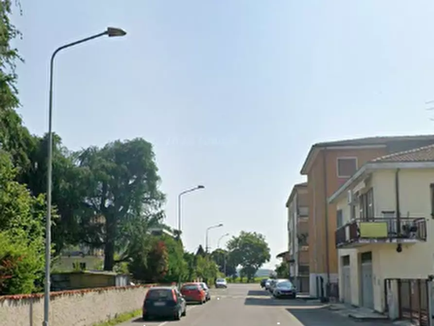 Immagine 8 di Casa indipendente in vendita  in Via Lago di Garda a Mulazzano