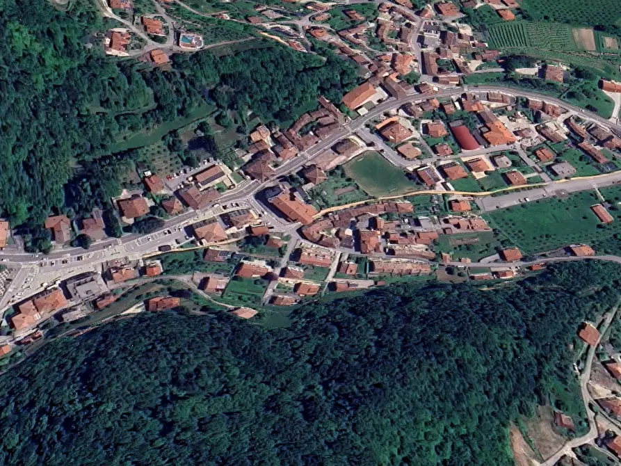 Immagine 8 di Negozio in vendita  in via Rujo a Tarzo
