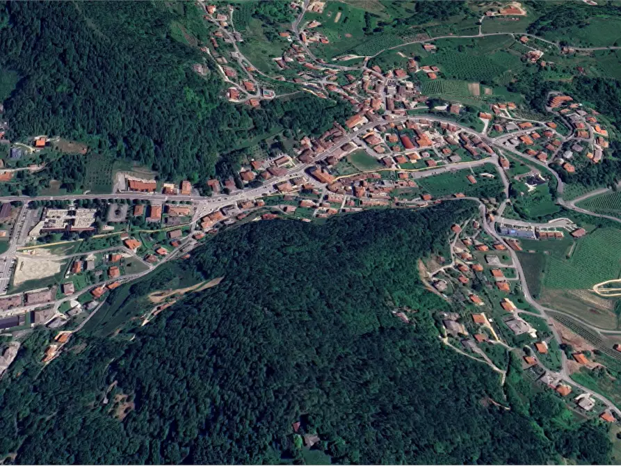 Immagine 10 di Negozio in vendita  in via Rujo a Tarzo
