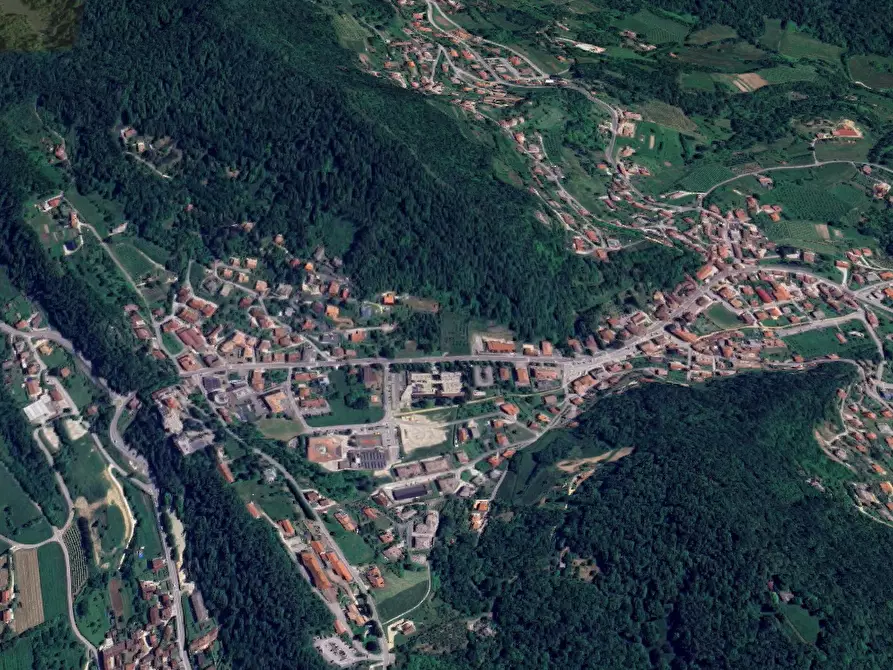Immagine 12 di Negozio in vendita  in via Rujo a Tarzo