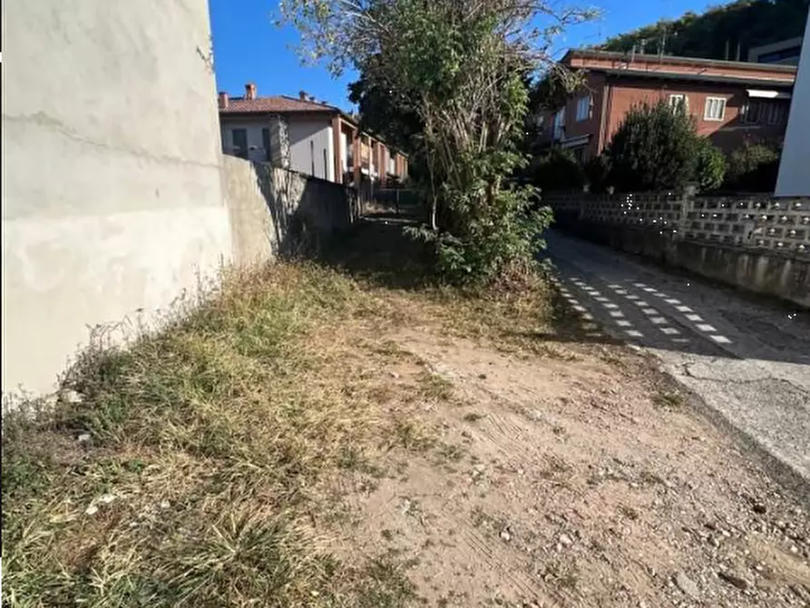 Immagine 1 di Terreno agricolo in vendita  in  Località Cengelle a Soave