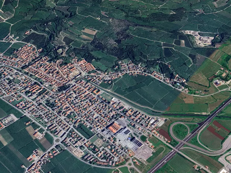 Immagine 9 di Terreno agricolo in vendita  in  Località Cengelle a Soave