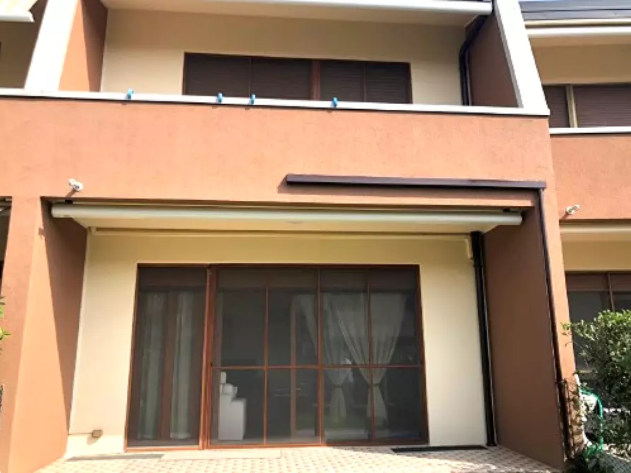 Immagine 3 di Villetta a schiera in vendita  in Via San Rocco a Liscate