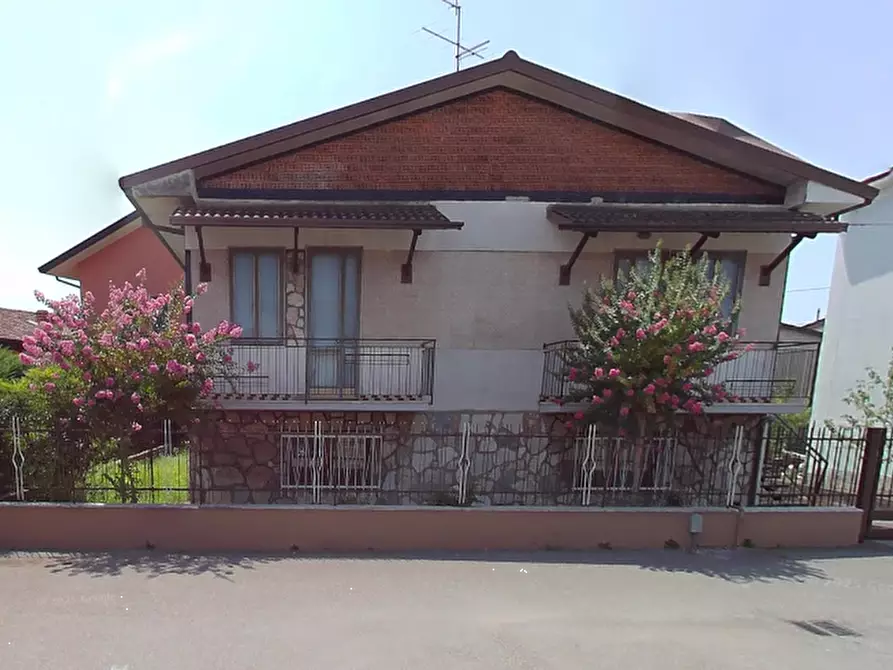 Immagine 4 di Villa in vendita  in Via Legnaghese a San Giovanni Lupatoto