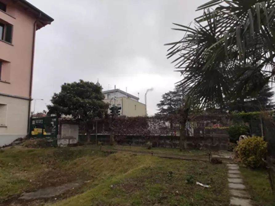 Immagine 5 di Appartamento in vendita  in Via Andrea Appiani, a Merone
