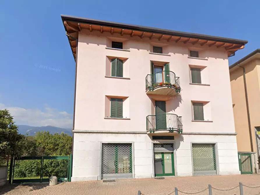 Immagine 12 di Appartamento in vendita  in Via Andrea Appiani, a Merone
