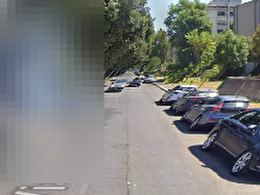 Immagine 5 di Garage in vendita  in Via di Grotta di Gregna a Roma