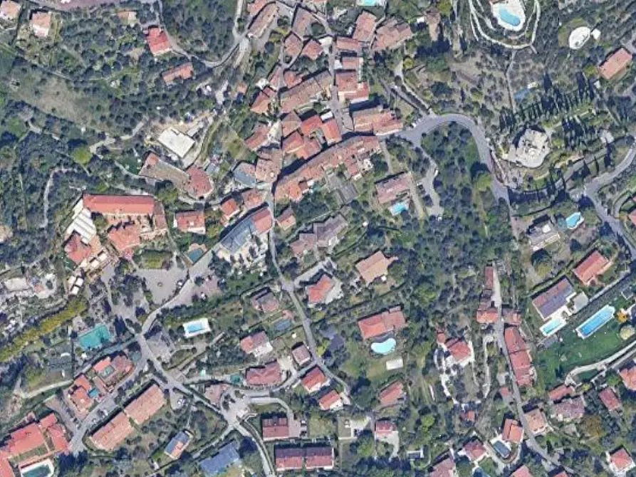 Immagine 2 di Appartamento in vendita  in Via Calvas a Gardone Riviera