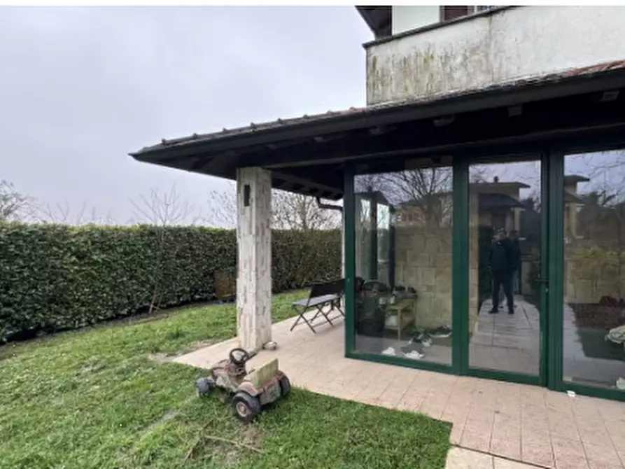Immagine 5 di Villa in vendita  in  Via Marsala a Dresano