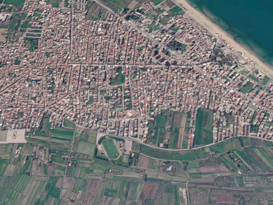 Immagine 10 di Appartamento in vendita  in Via Emilio Salgari a Mondragone