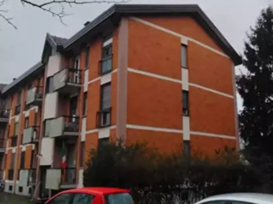 Immagine 3 di Appartamento in vendita  in Via Calabria a Lodi