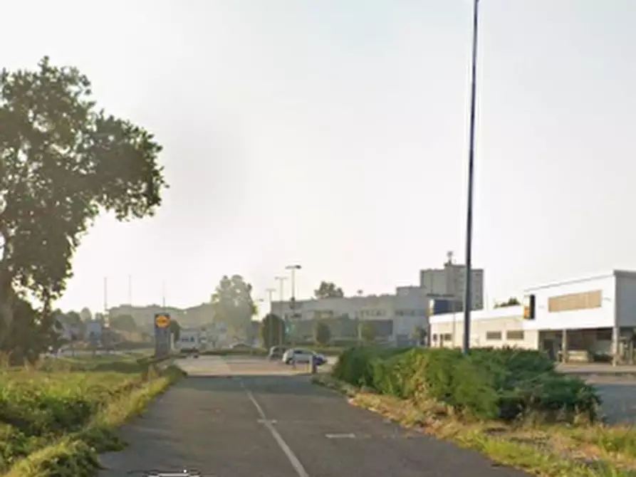 Immagine 9 di Appartamento in vendita  in Via Calabria a Lodi
