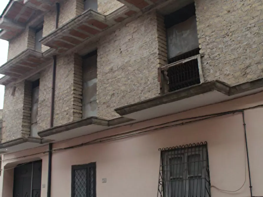 Immagine 1 di Porzione di casa in vendita  in Via Eduardo di Capua a Marcianise