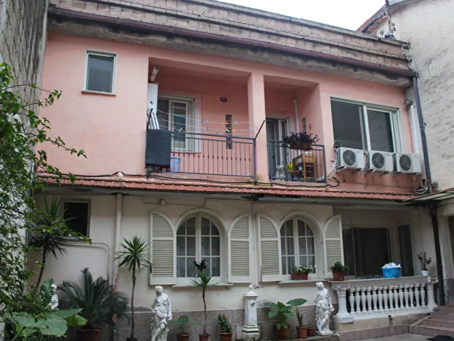 Immagine 1 di Porzione di casa in vendita  in Via Eduardo di Capua a Marcianise