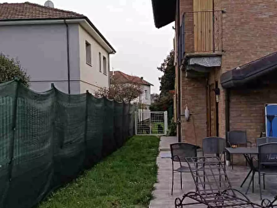 Immagine 3 di Villa in vendita  in Via Don Enrico Locatelli a Vergiate
