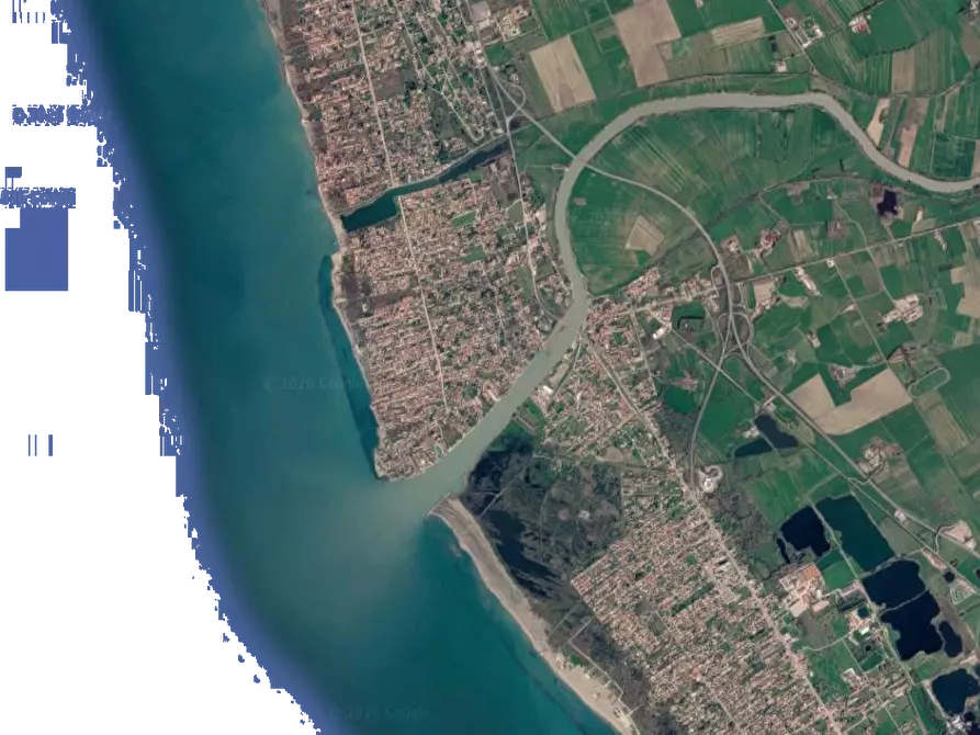 Immagine 9 di Appartamento in vendita  in Viale Fiume Serio a Castel Volturno