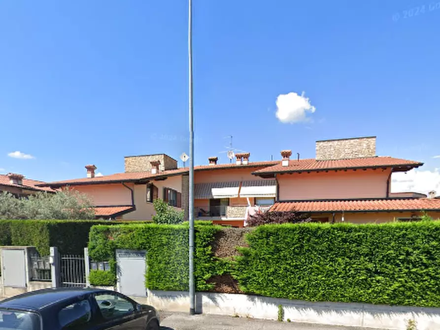 Immagine 1 di Appartamento in vendita  in Via Montenero a Rovato