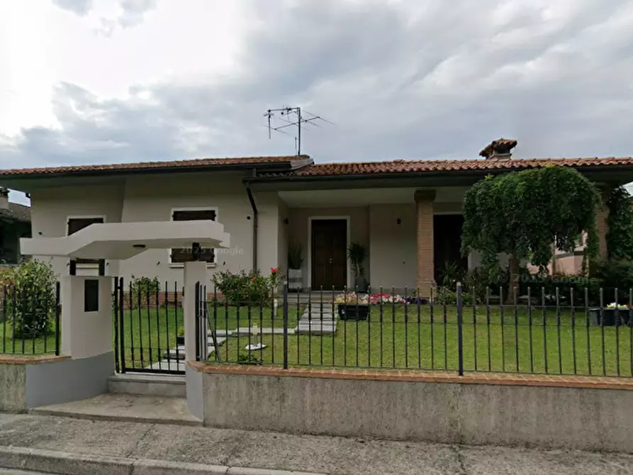 Immagine 9 di Villa in vendita  in Via Ragazzi del '99 a Capriano Del Colle