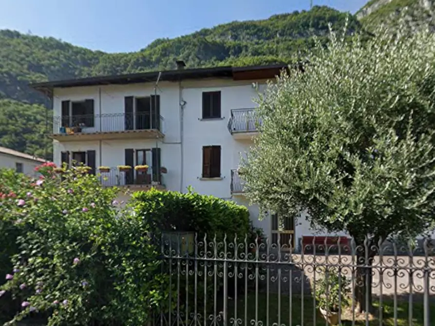 Immagine 7 di Porzione di casa in vendita  in Via Sicula a Cividate Camuno