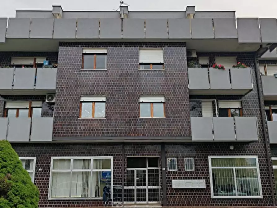 Immagine 9 di Appartamento in vendita  in Viale Italia a Conegliano