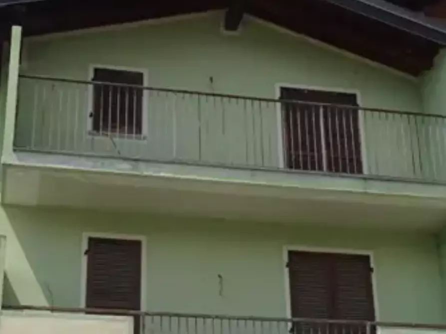 Immagine 1 di Porzione di casa in vendita  in Via Emilia a Santa Giuletta