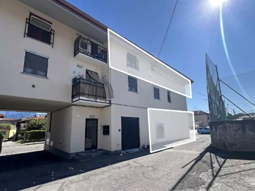 Immagine 3 di Negozio in vendita  in Via Santa Margherita a Brivio