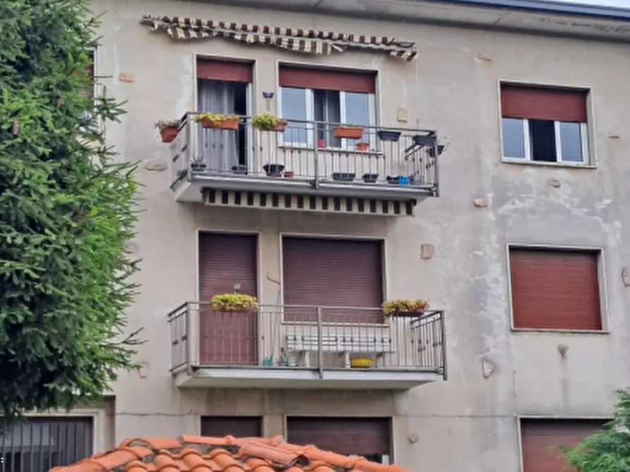 Immagine 1 di Appartamento in vendita  in Via Luigi Cadorna a Turate