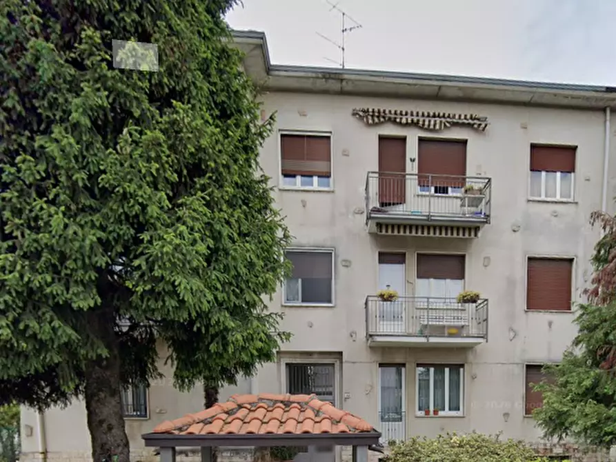 Immagine 8 di Appartamento in vendita  in Via Luigi Cadorna a Turate