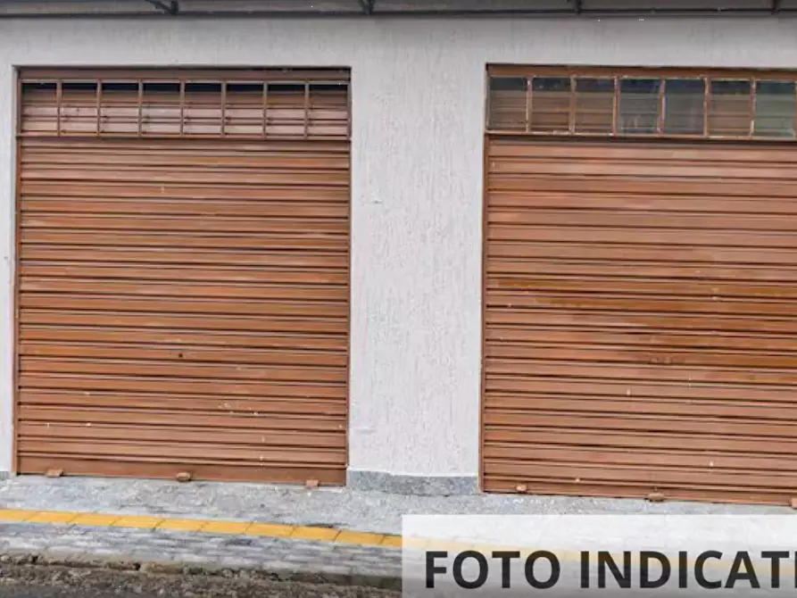 Immagine 4 di Garage in vendita  in Via di Grotta di Gregna  a Roma
